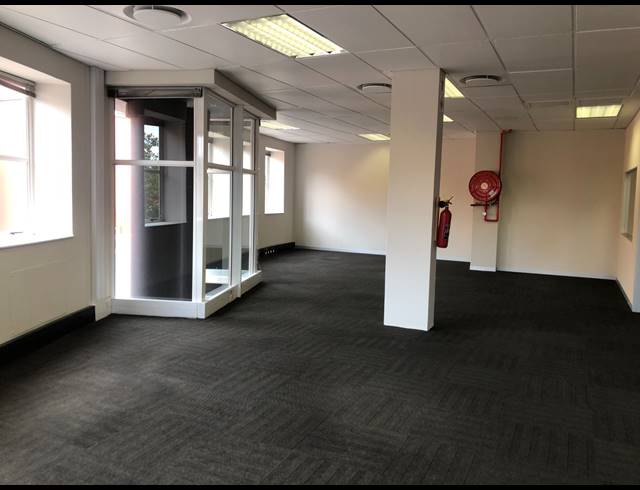 165M² OFFICE TO LET IN ILLOVO